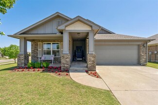 3432 Piney River Dr, Yukon, OK 73099