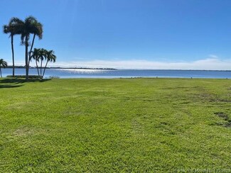 3432 NE Causeway Blvd Unit 102, Jensen Beach, FL 34957