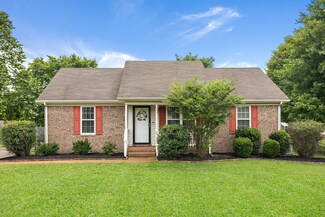 111 Ridgewood Dr, Portland, TN 37148