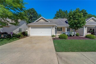 7443 Willow Woods Dr Unit 35A, North Olmsted, OH 44070