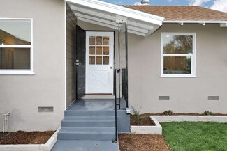 6220 Cumberland St, San Diego, CA 92139