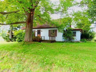 43 Speer Rd, New Wilmington, PA 16142