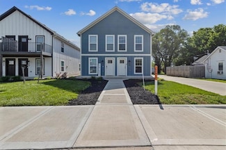 152 SW 8th St, Blue Springs, MO 64015