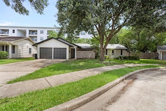 5422 Lincrest Ln, Houston, TX 77056