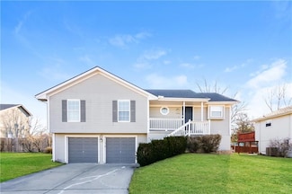 1203 Tyler Ln, Greenwood, MO 64034