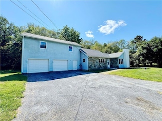 159 Hawleys Corners Rd, Highland, NY 12528