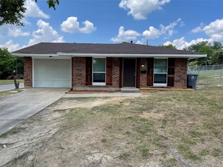 4105 Clark College Dr, Dallas, TX 75241