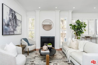 1830 Westholme Ave Unit 204, Los Angeles, CA 90025