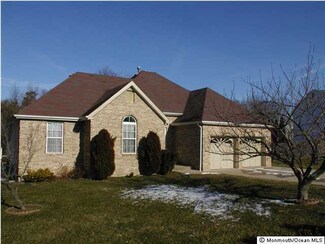 6 Hidden Valley Ct, Howell, NJ 07731
