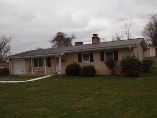 20432 Blue Spruce Rd, Bristol, VA 24202