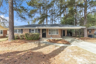2134 Biltmore Dr, Fayetteville, NC 28304