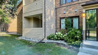 3245 17th Ave S Unit 101, Fargo, ND 58103