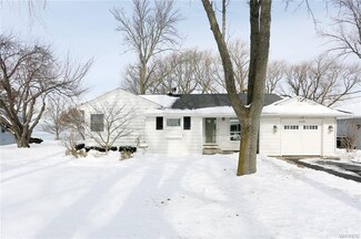 2355 Lake Rd, Ransomville, NY 14131