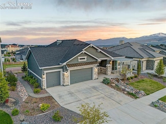 1955 Walnut Creek Ct, Colorado Springs, CO 80921