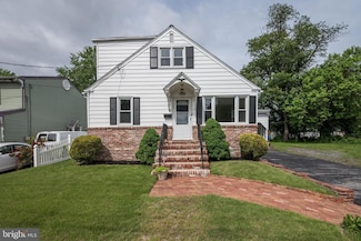 514 Chapel Ave W, Cherry Hill, NJ 08002