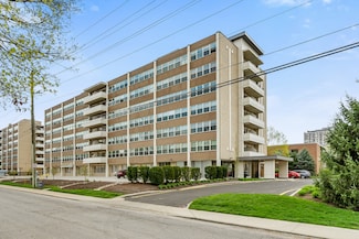3965 N Meridian St Unit 2G, Indianapolis, IN 46208