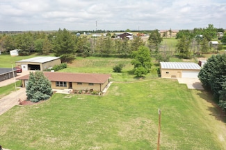 603 Hitchcock St, Stratton, NE 69043
