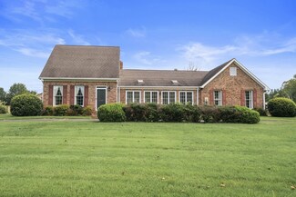 3036 Williamsport Pike, Columbia, TN 38401