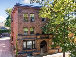 182 Kent St Unit 4, Saint Paul, MN 55102