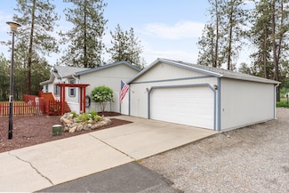 3110 E Chattaroy Rd Unit 67, Chattaroy, WA 99003