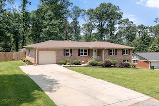 8 Ravensworth Rd, Taylors, SC 29687