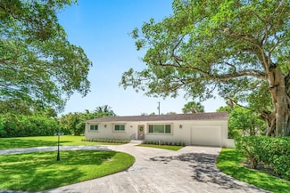809 S Atlantic Dr, Lantana, FL 33462