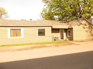 239 11th Ave, Sylvan Beach, NY 13157