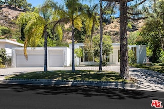 1860 Loma Vista Dr, Beverly Hills, CA 90210