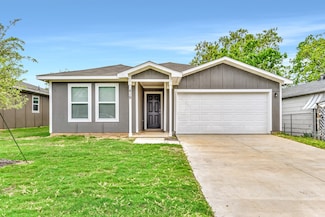 419 E Hull St, Denison, TX 75021