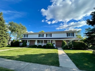 106 Colonial Pkwy Unit B, Yorkville, IL 60560