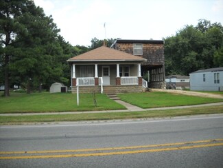 621 Main St, Grandview, IN 47615