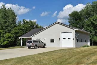 4284 Quail Ave, Little Cedar, IA 50454