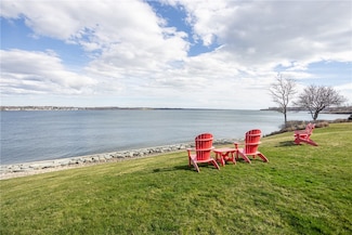 260 Fischer Cir, Portsmouth, RI 02871