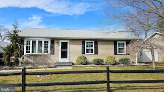 421 7th St, Waretown, NJ 08758
