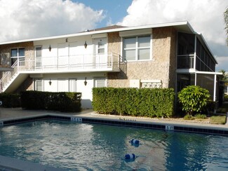 330 Kon Tiki Dr Unit E1, Naples, FL 34113
