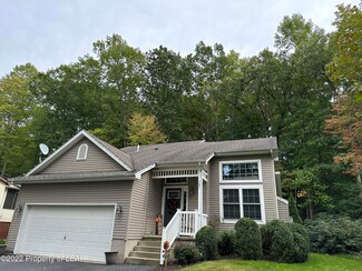 161 Debbie Dr, Drums, PA 18222