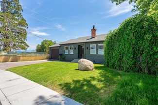 99 Bartlett St, Reno, NV 89512