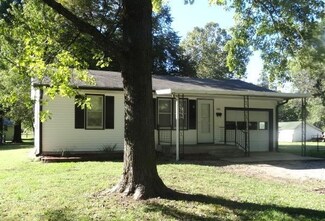 406 S Broadway St, Butler, MO 64730