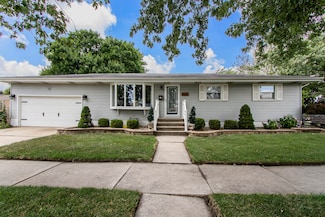 1924 Tulip Ln, Munster, IN 46321