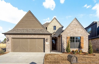 9057 E 62nd Place S, Tulsa, OK 74133