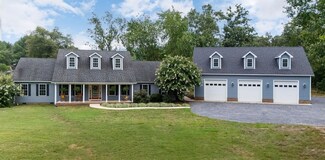 193 Howardsville Turnpike, Stuarts Draft, VA 24477