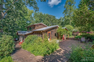220 Creekside Ln, Tryon, NC 28782