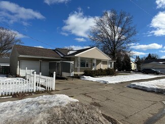 763 Maple Ave, Holland, MI 49423