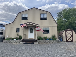 742 Chukar Place SW, Quincy, WA 98848