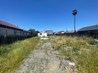 1143 72nd Ave, Oakland, CA 94621
