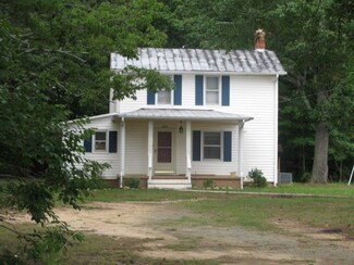 3696 Yorkshire Dr, Sandy Level, VA 24161