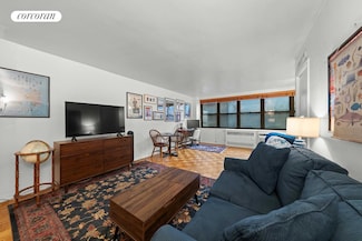 209 E 56th St Unit 2K, New York, NY 10022