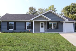 1245 Rolling Meadows Ct, Scottsburg, IN 47170