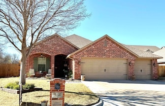 2201 Red Cedar, Woodward, OK 73801