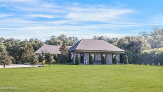 5400 Chitimacha Trail, Jeanerette, LA 70544